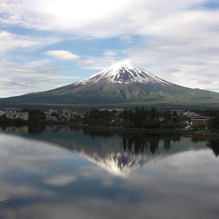 Отель Minshuku Fugakuso Фудзикавагутико Экстерьер фото